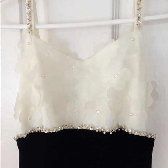 Velvet and sparkle sleeveless dress - Picture 2 of 3